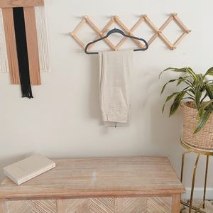 2. Express Columnist Pant (beige)